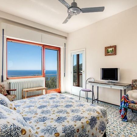 Geca'S House - Panoramic Sea View Studio Massa Lubrense Buitenkant foto